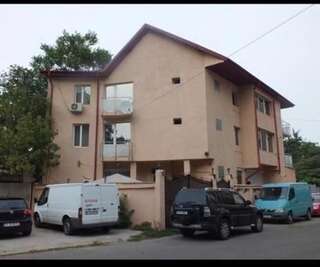 Хостелы Casa Daddy Бухарест-0